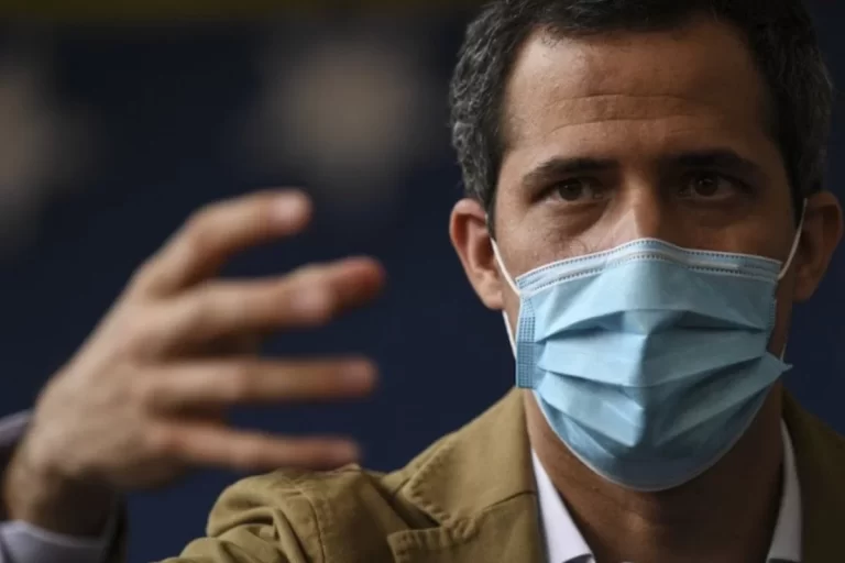 Guaidó presentó decreto para reestructurar Monómeros