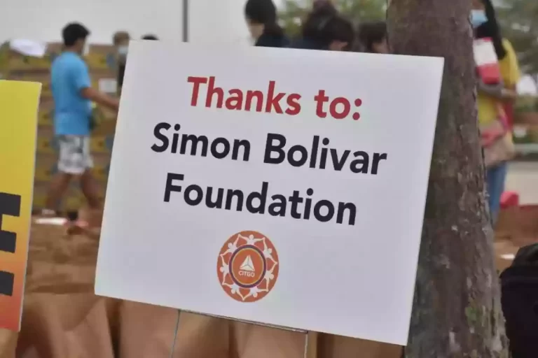 Fundación Simón Bolívar calificó como “falsas” las acusaciones del oficialismo