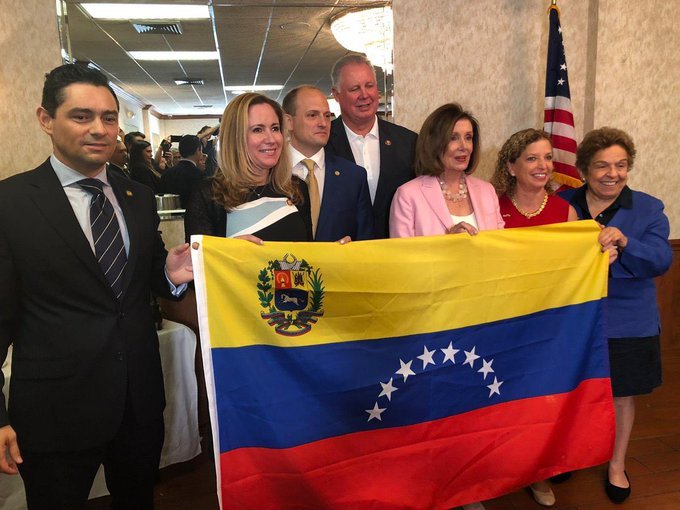 Venezolanos con TPS piden al Congreso un camino permanente hacia la ciudadanía