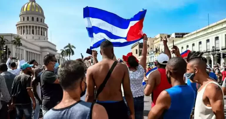 Qué tienen que ver las protestas en Cuba con Venezuela