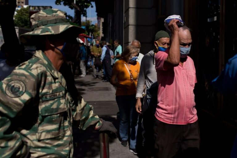 Los venezolanos solicitan el TPS, un cambio de juego para los solicitantes de asilo indocumentados