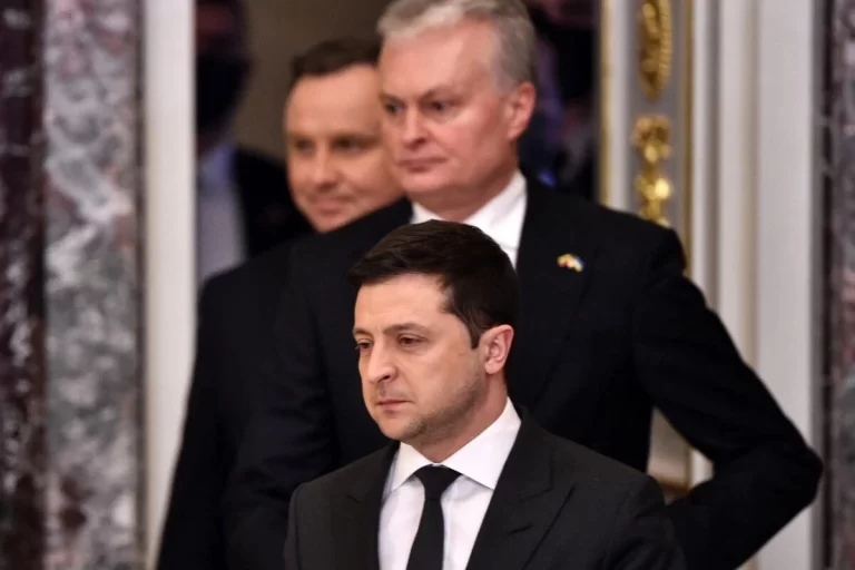 Presidente ucraniano afirma que fuerzas rusas ingresaron de manera infiltradas a Kiev