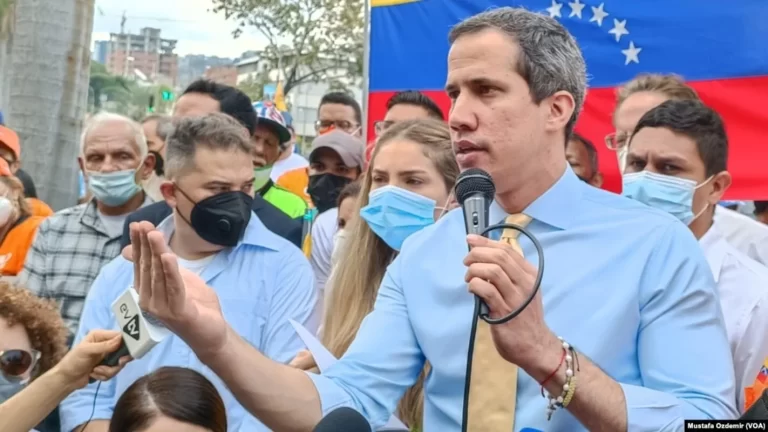 Oposición venezolana alista reglamento para escoger a su candidato presidencial