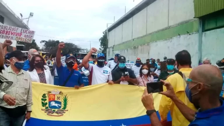 Trabajadores venezolanos protestaron contra el régimen de Nicolás Maduro para exigir mejores condiciones laborales