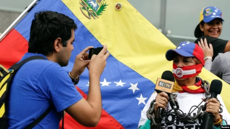 Periodistas venezolanos: «la prensa necesita ser libre para influir en el nivel de democracia»