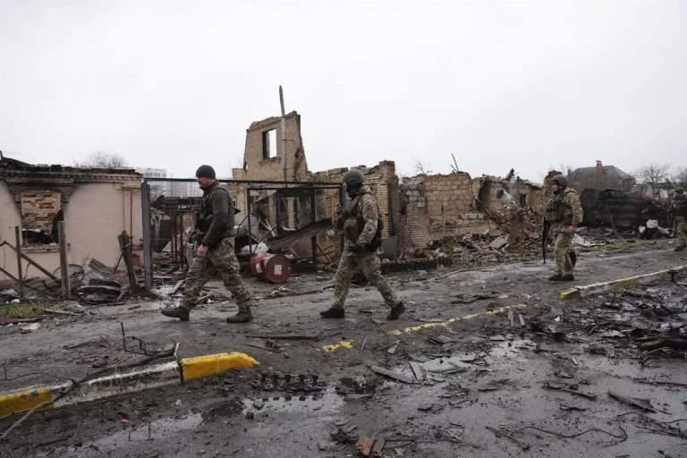 Al menos dos (2) muertos y nueve (9) heridos tras ataque a hospital en Ucrania