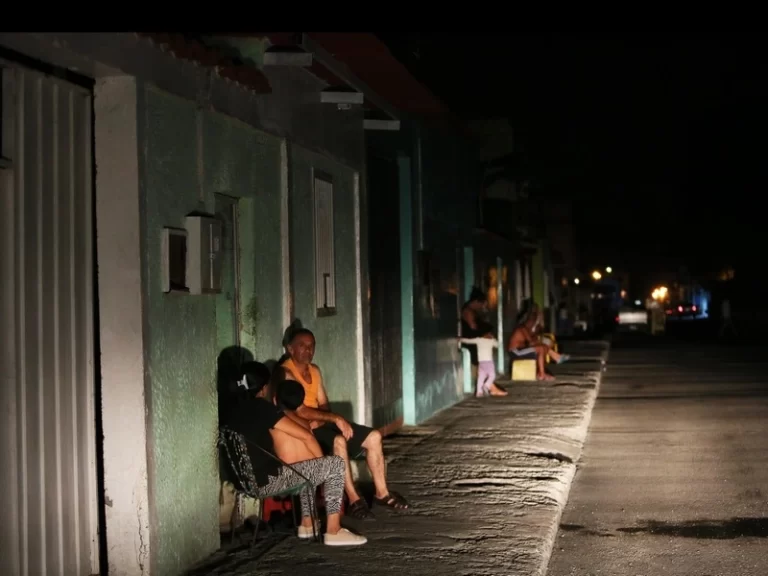 Los apagones en Venezuela rural agravan la brecha de pobreza con las ciudades